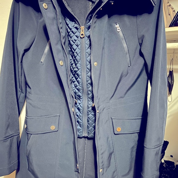 Light spring/fall jacket. - Picture 3 of 5